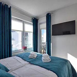 https://apartament-nadmorskie-tarasy-spa-deluxe.kolobrzeghotels.com