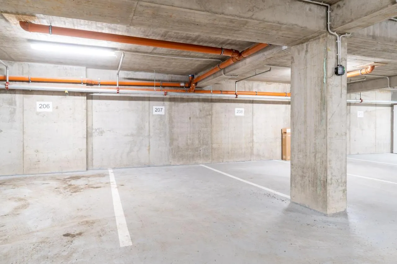 Brand New Studio Apartment #21 With Free Secure Parking In The Center Prag