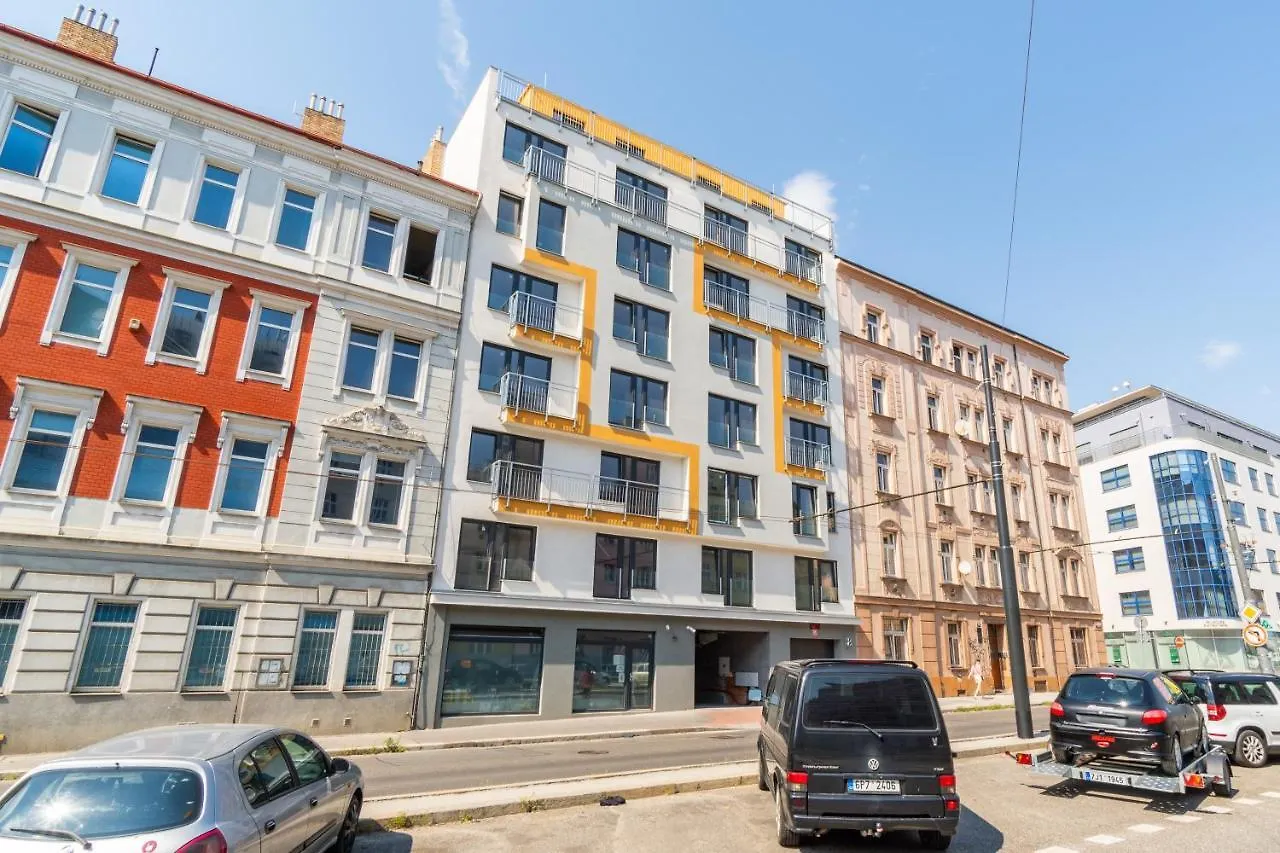 Brand New Studio Apartment #21 With Free Secure Parking In The Center Prag 0*,  Çek Cumhuriyeti